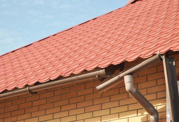 Loose Gutter Repair in Galveston